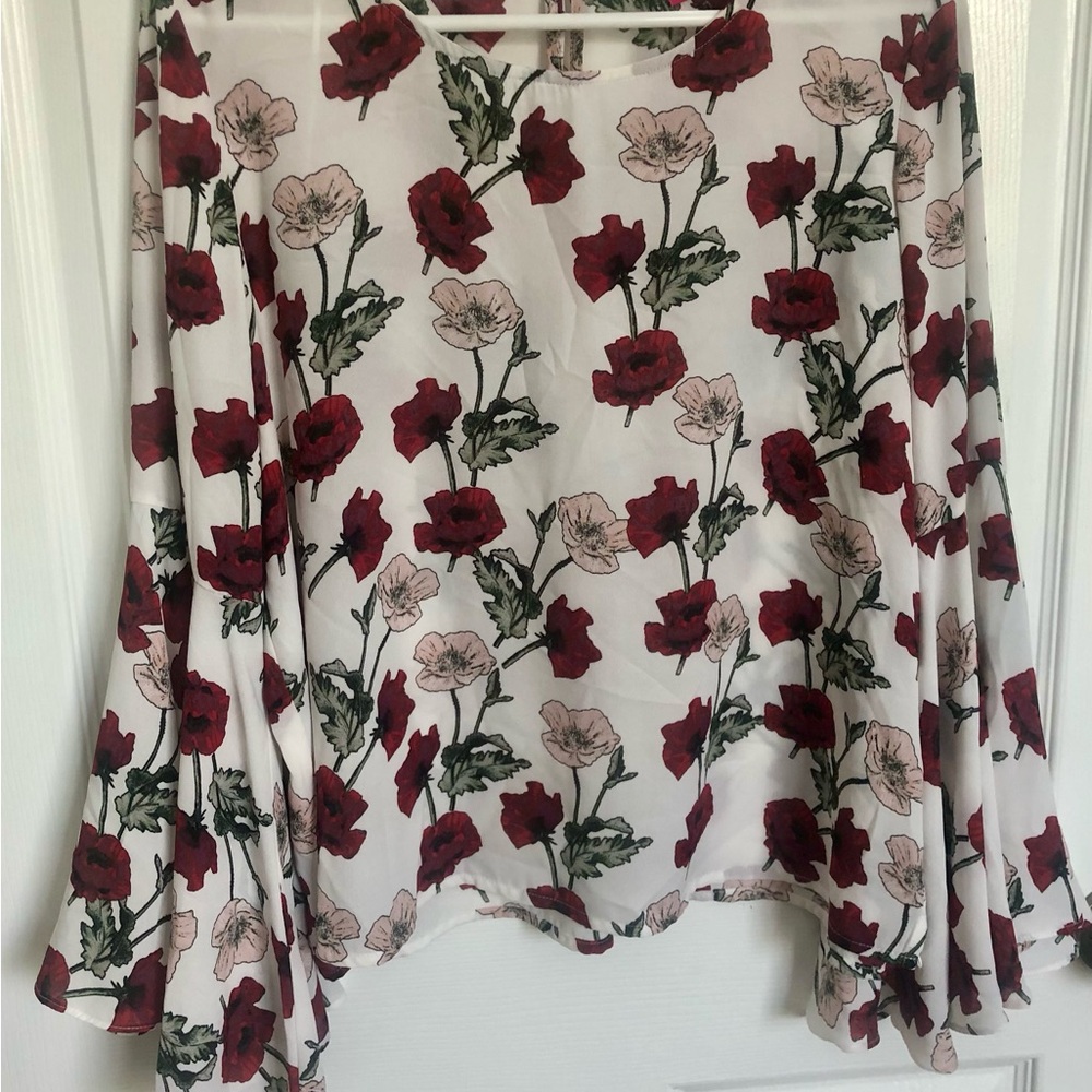 Floral Bell Sleeve Blouse Vince Camuto Sz L